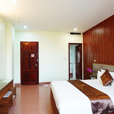 Ho Sen Xanh Hotel Ханой Екстериор снимка