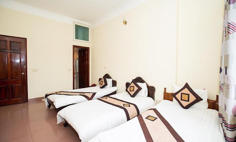 Ho Sen Xanh Hotel Ханой Екстериор снимка