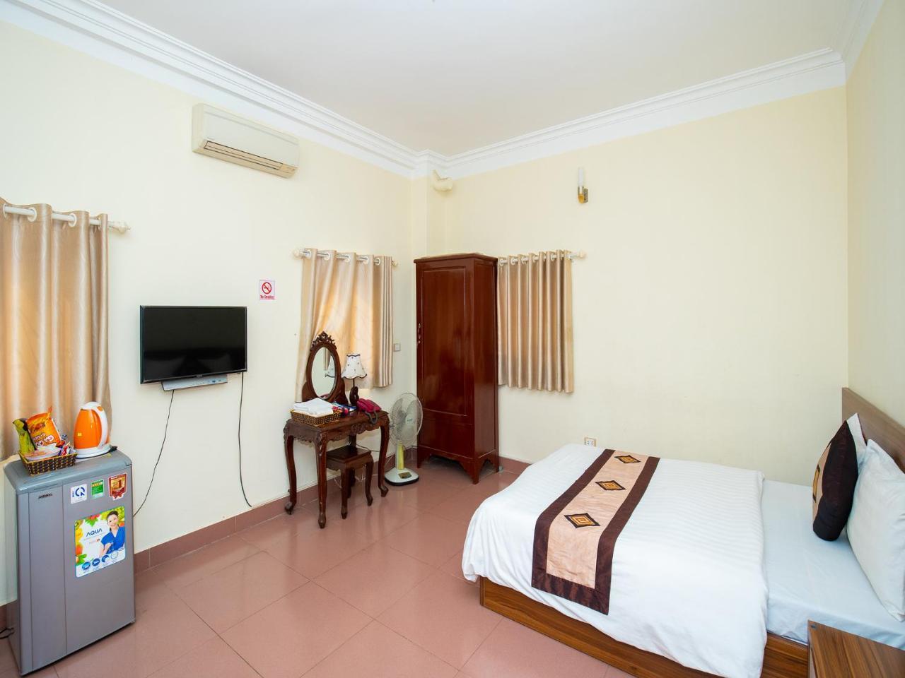Ho Sen Xanh Hotel Ханой Екстериор снимка