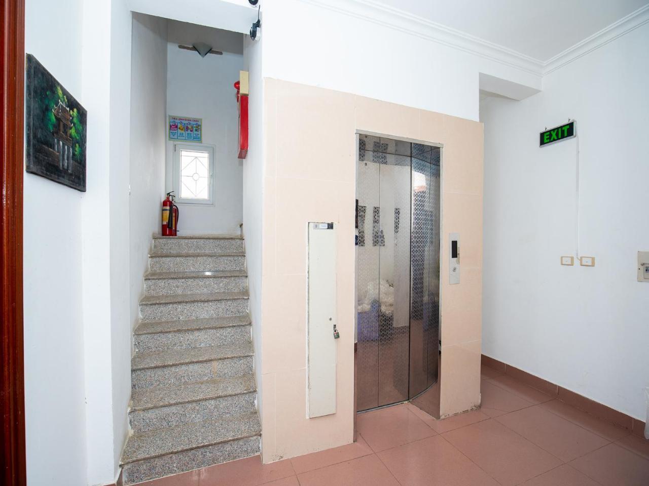 Ho Sen Xanh Hotel Ханой Екстериор снимка